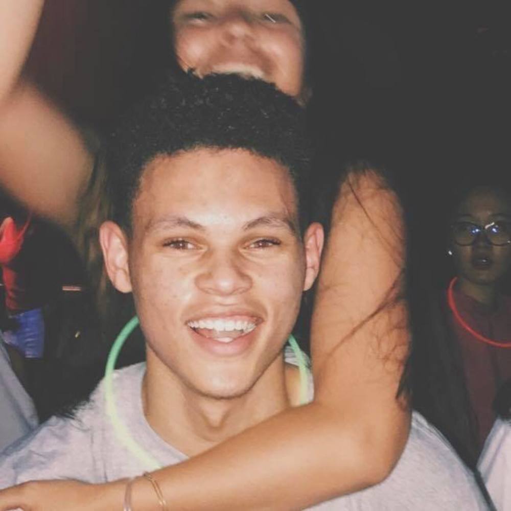 Meet your Posher, Gregory